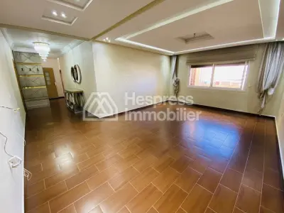 À louer – Superbe appartement vide en plein boulevard Nejma à Tanger