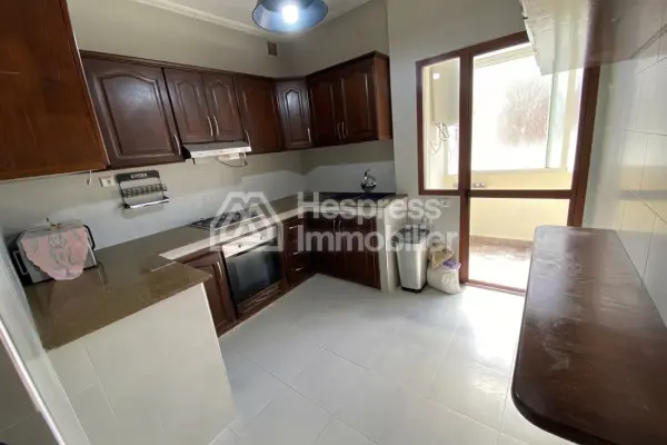 À louer – Superbe appartement vide en plein boulevard Nejma à Tanger