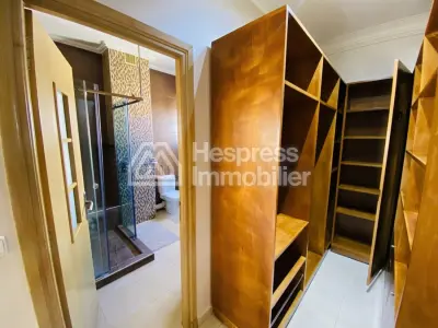 À louer – Superbe appartement vide en plein boulevard Nejma à Tanger