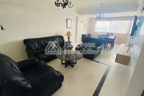 FOR RENT – APARTMENT WITH SEA VIEW IN Tangier City center of Tangier – Boulevard