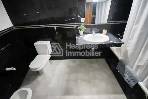 FOR RENT – APARTMENT WITH SEA VIEW IN Tangier City center of Tangier – Boulevard