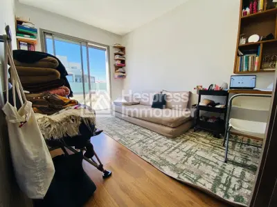 Appartement cosy à louer avec grande terrasse et garage – Centre ville Tanger