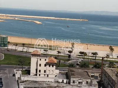 شقة رائعة بإطلالة على البحر في مالاباتا