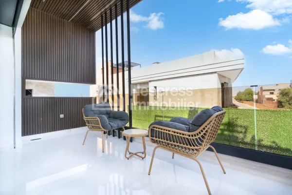VILLA HAUT STANDING FOR SALE - RTE TAHANAOUT