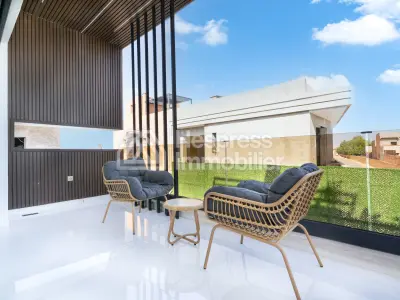 VILLA HAUT STANDING A VENDRE - RTE TAHANAOUT