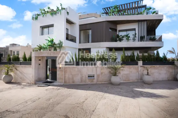 VILLA HAUT STANDING FOR SALE - RTE TAHANAOUT