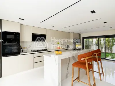 VILLA HAUT STANDING A VENDRE - RTE TAHANAOUT