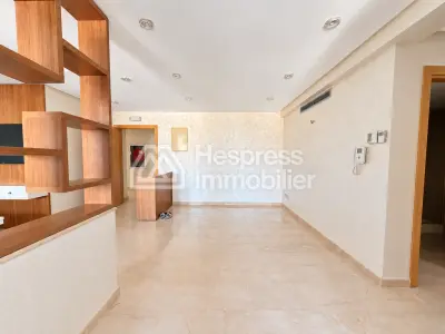 Spacious apartment close to the center of Agadir Balconies, swimming pool and underground parking!