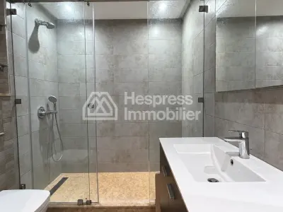 Spacious apartment close to the center of Agadir Balconies, swimming pool and underground parking!
