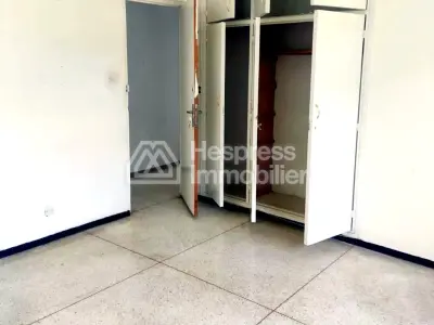 فيلا للبيع Haut Agdal - للاستخدام التجاري أو السكني