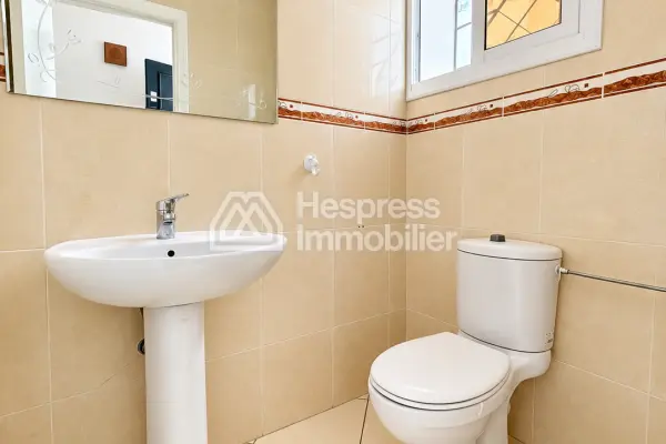 Spacious unfurnished apartment at Founty , Agadir - 10 minutes from the beach
