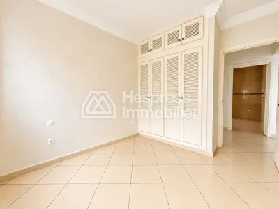 Spacious unfurnished apartment at Founty , Agadir - 10 minutes from the beach