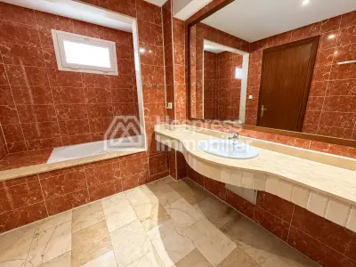 Bel appartement de 2 chambres à la Marina d’Agadir - Emplacement privilégié à deux pas de la mer