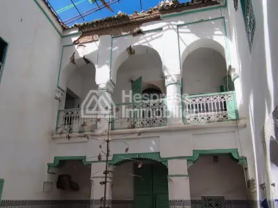 Superbe riad à vendre à Médina. 20 chambres agréables. Belle terrasse