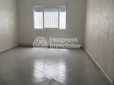 Appartement en vente à Mesnana. 2 chambres. Espaces verts et ascenseur