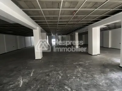 استأجر العقار المثالي في Administratif . المساحة الإجمالية 590 متر مربع