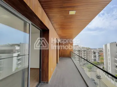 Apartment for sale in Star Hill. Total area 130 m². Security door and sea view.