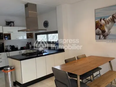 Apartment for rent in Star Hill. 170 sq m. Furnished.