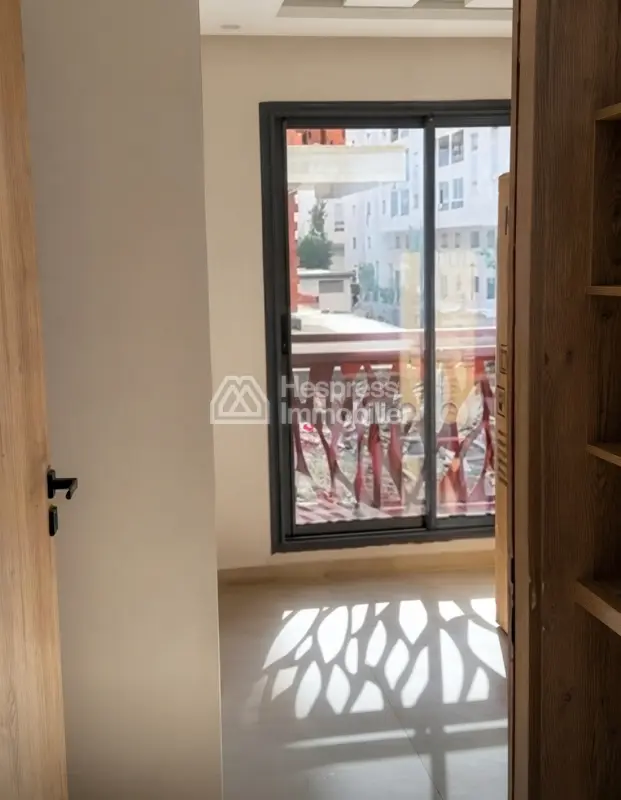 Apartment for sale in Mesnana . Area 111 m². With elevator and terrace