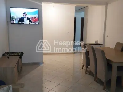 Apartment for rent in Beni Makada Lakdima. 3 beautiful bedrooms. Well furnished.