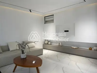 Superb villa for rent in Du Golf . 4 rooms. Well furnished.