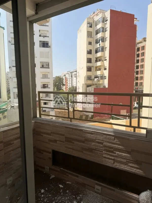 Beautiful apartment for sale in Administratif . 3 lovely bedrooms. With elevator and terrace.