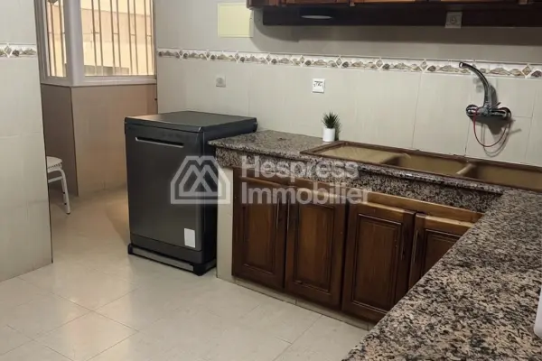 Beautiful apartment for sale in Administratif . 3 lovely bedrooms. With elevator and terrace.