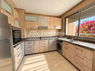 Bright apartment at Agadir – 3 facades, spacious rooms and comfort!