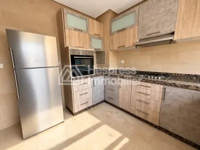 Bright apartment at Agadir – 3 facades, spacious rooms and comfort!