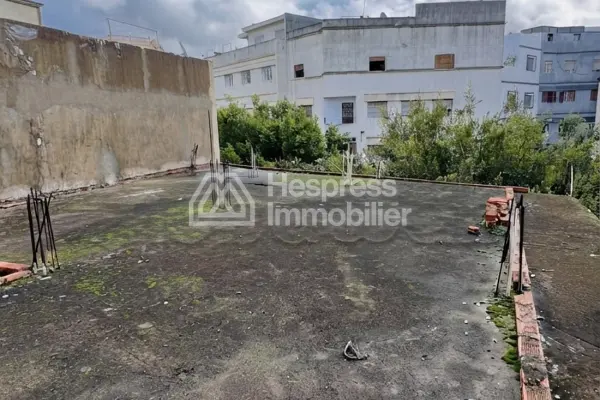 Très belle maison en vente à Ben Dibane. 1 chambre.