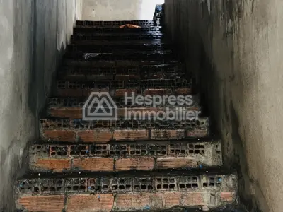 Très belle maison en vente à Ben Dibane. 1 chambre.
