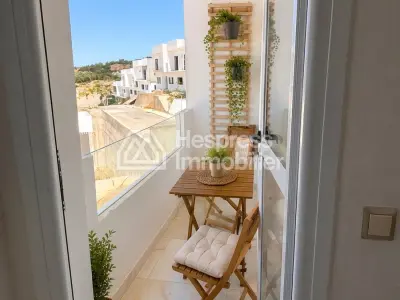 Apartment with sea and mountain views