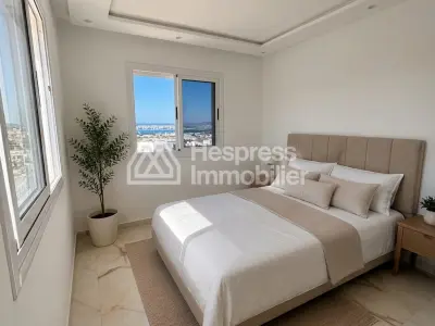 Apartment with sea and mountain views