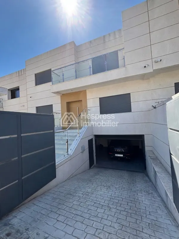 Villa in Ghandouri, sea view