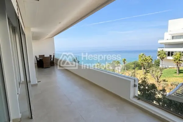 Exceptional Apartment with Sea View – 128 m²