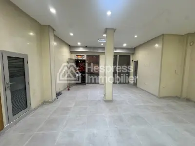 Commercial premises of 180 m² for rent near Ain Ketiwet with cellar