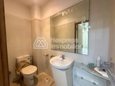 Commercial premises of 180 m² for rent near Ain Ketiwet with cellar
