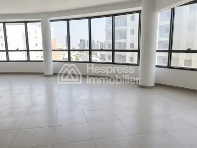Depot zone industrielle aitmelloul 2 façades