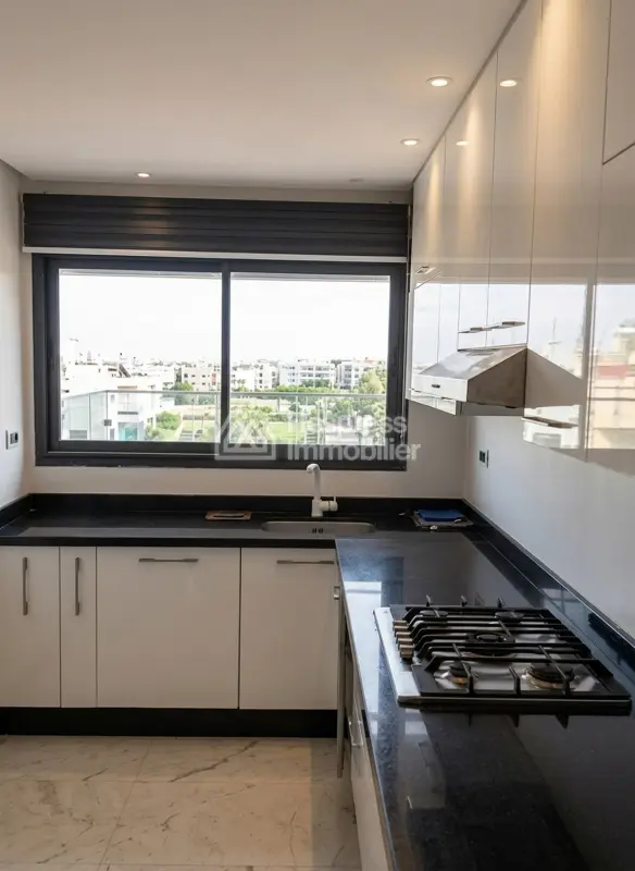 Apartment on Boulevard des Far, 116m2