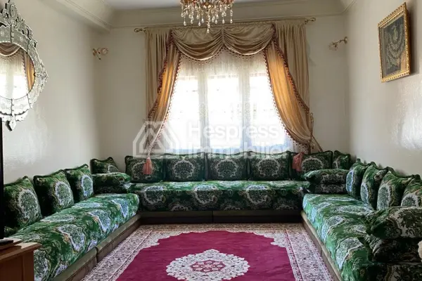 شقة فاخرة للبيع بمساحة 164 متر مربع - بالقرب من القنصلية، شارع الإمام مالك، فاس