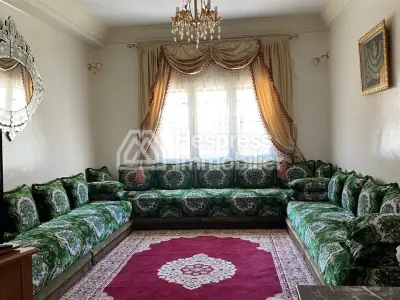 شقة فاخرة للبيع بمساحة 164 متر مربع - بالقرب من القنصلية، شارع الإمام مالك، فاس