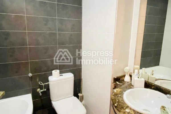 Appartement à vendre, 2 chambres à Quartier Nassim