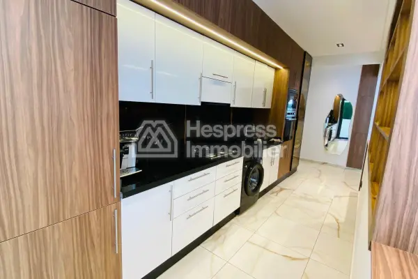 Appartement moderne avec piscine à vendre