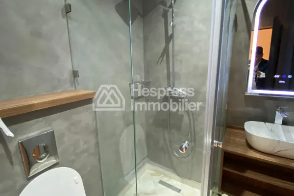 Appartement moderne avec piscine à vendre
