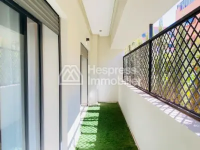 Appartement moderne avec piscine à vendre