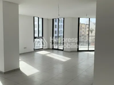 Bureau à vendre, 70-3000m² à Boulevard Abdelmoumen 