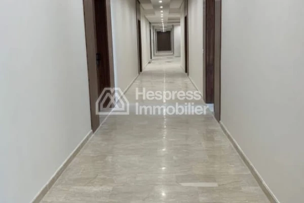 Office for rent, 70m² at Sidi Maarouf