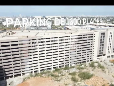 Bureau à vendre, 70 à 2000m² à Sidi Maarouf