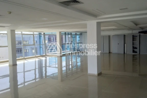 Bureau à louer, 200m² à Casablanca