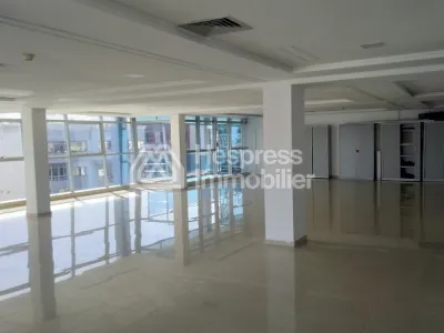 Bureau à louer, 200m² à Casablanca